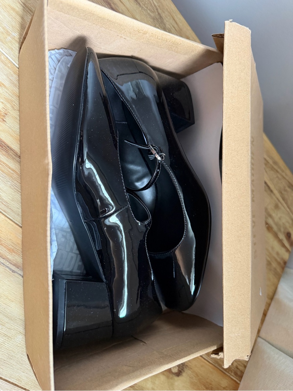 Steve Madden Black Patent Mary Jane Block Heels - Picture 6 of 7